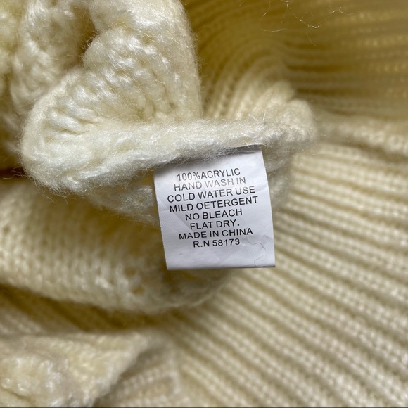 NWT Anthropologie cable knit sweater Size S - Picture 5 of 7